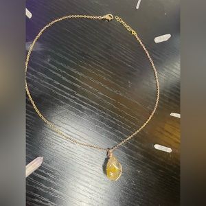 14kgold choker w rutilated quartz
